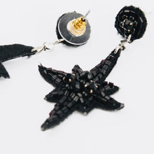 Load image into Gallery viewer, Mini Black Star Earrings
