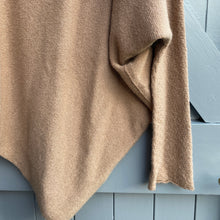 Load image into Gallery viewer, Asymmetric Jumper