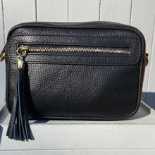 Load image into Gallery viewer, Black Crossbody Bag