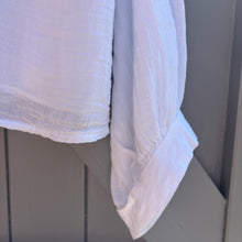 Load image into Gallery viewer, Betty Blouse
