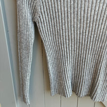 Load image into Gallery viewer, Ribbed Knit
