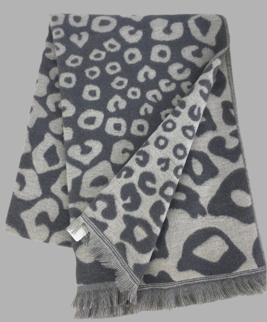 Animal shimmer scarf