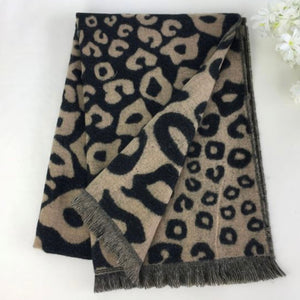 Animal shimmer scarf